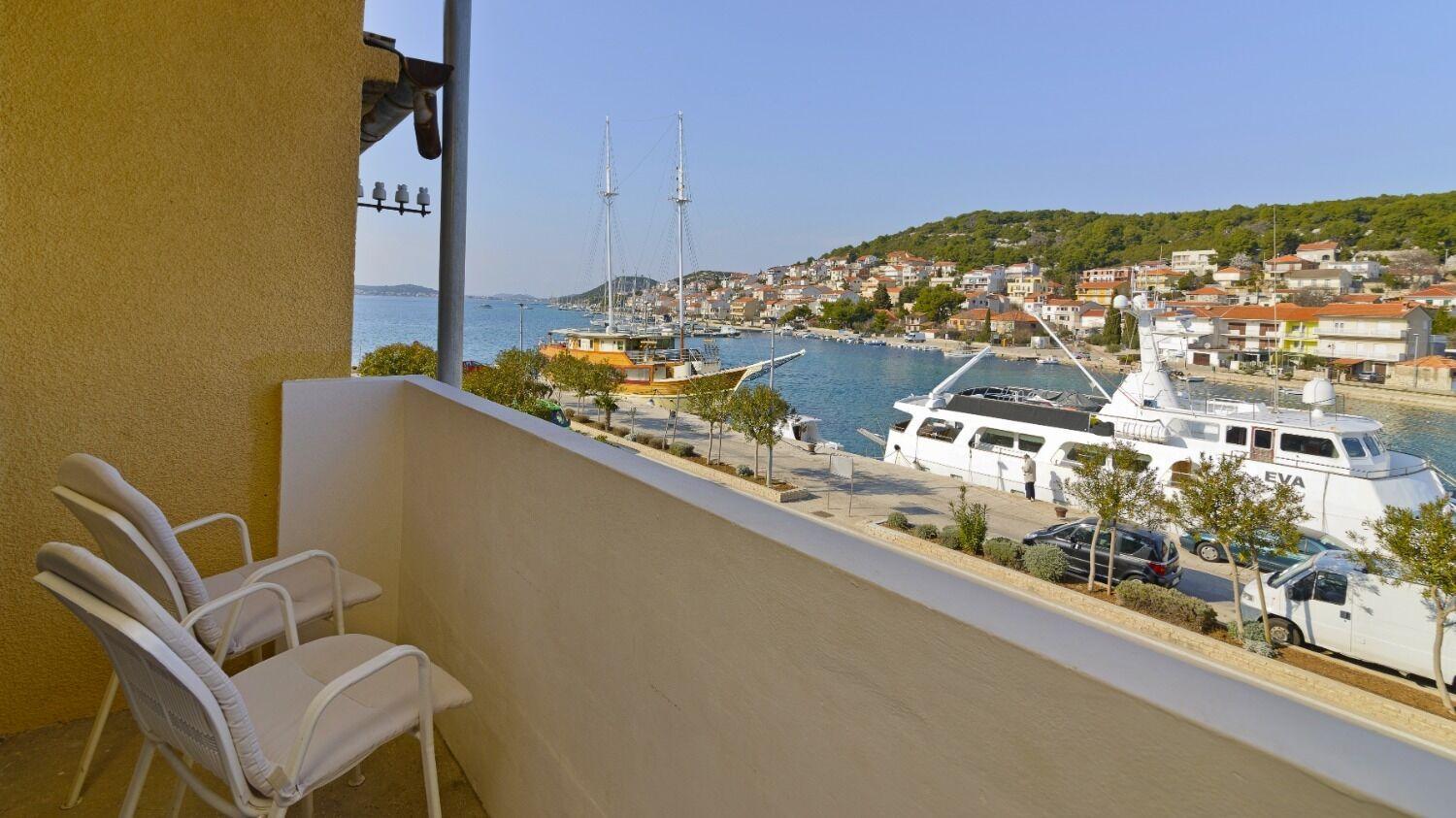 Apartments Ive - With Sea View Tisno Εξωτερικό φωτογραφία